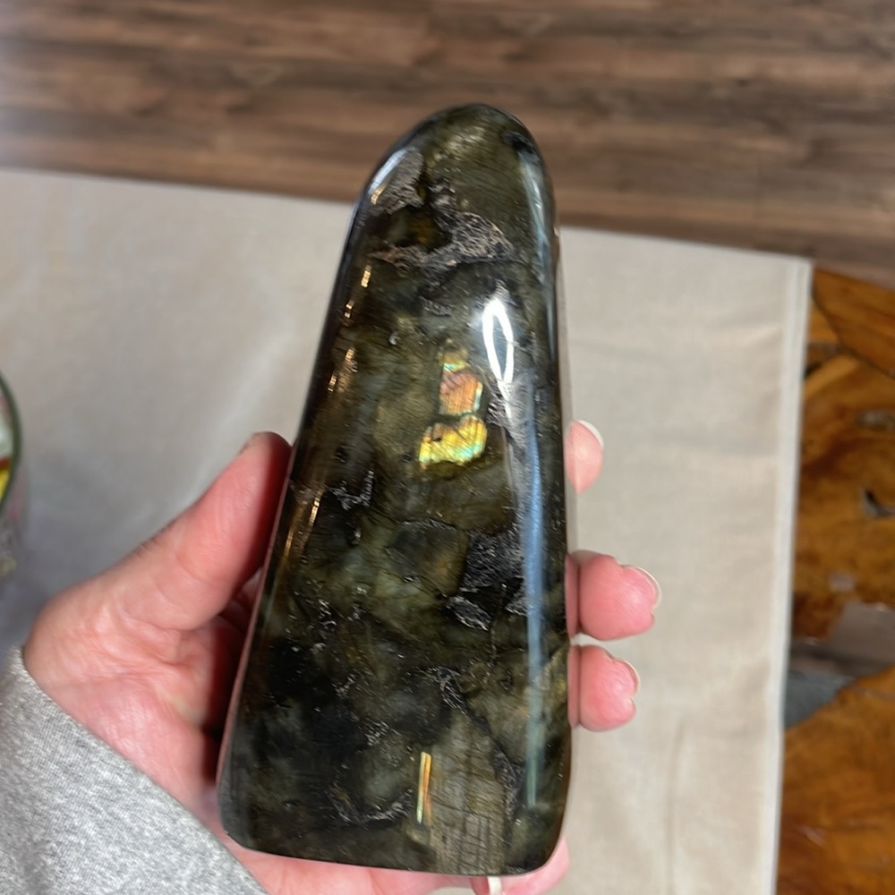 Labradorite - Picture 3 of 7